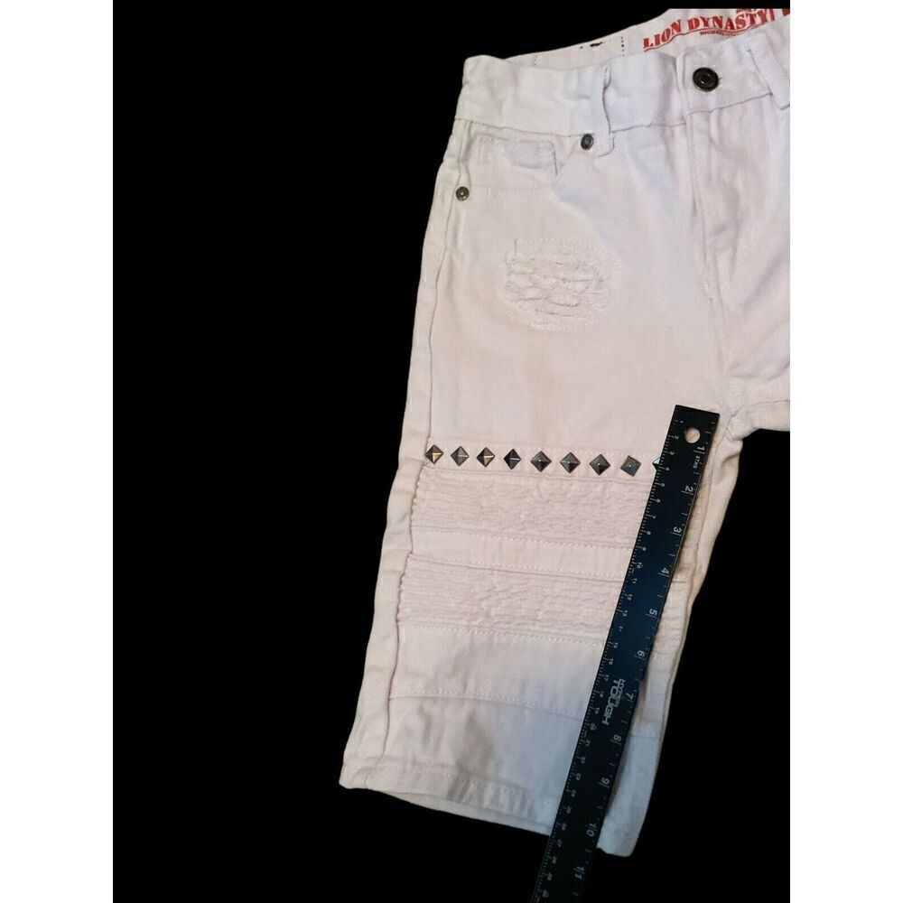 Lion Dynasty White Denim Jean Shorts Studded Size 14 - Picture 5 of 6